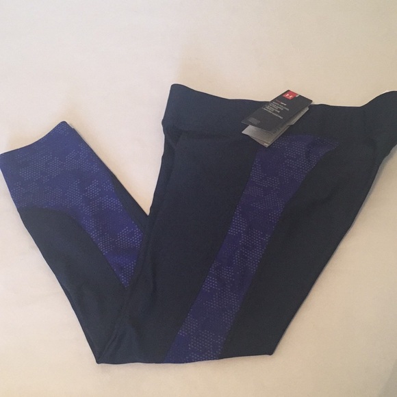 🆕 Under Armour navy/purple fitness Capri - Picture 3 of 3